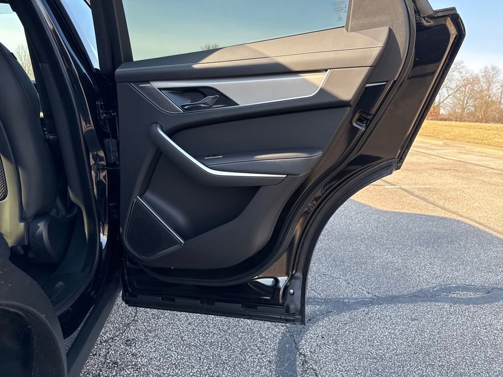 Used 2026 Jaguar F-PACE R-Dynamic S image 18