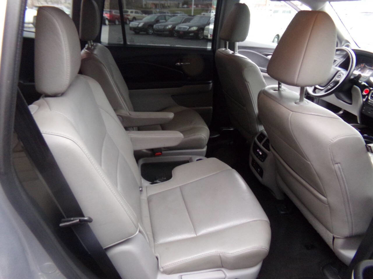 Used 2016 Honda Pilot Elite image 28