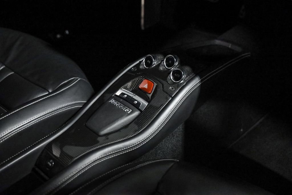 Used 2012 Ferrari 458 Italia Coupe image 32