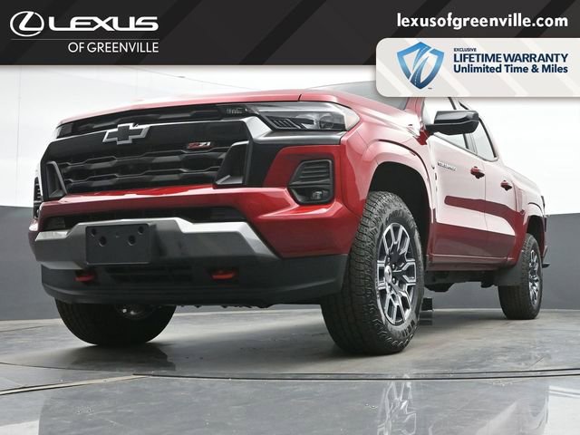 Used 2025 Chevrolet Colorado Z71 w/ Technology Package AWD/4WD image 34
