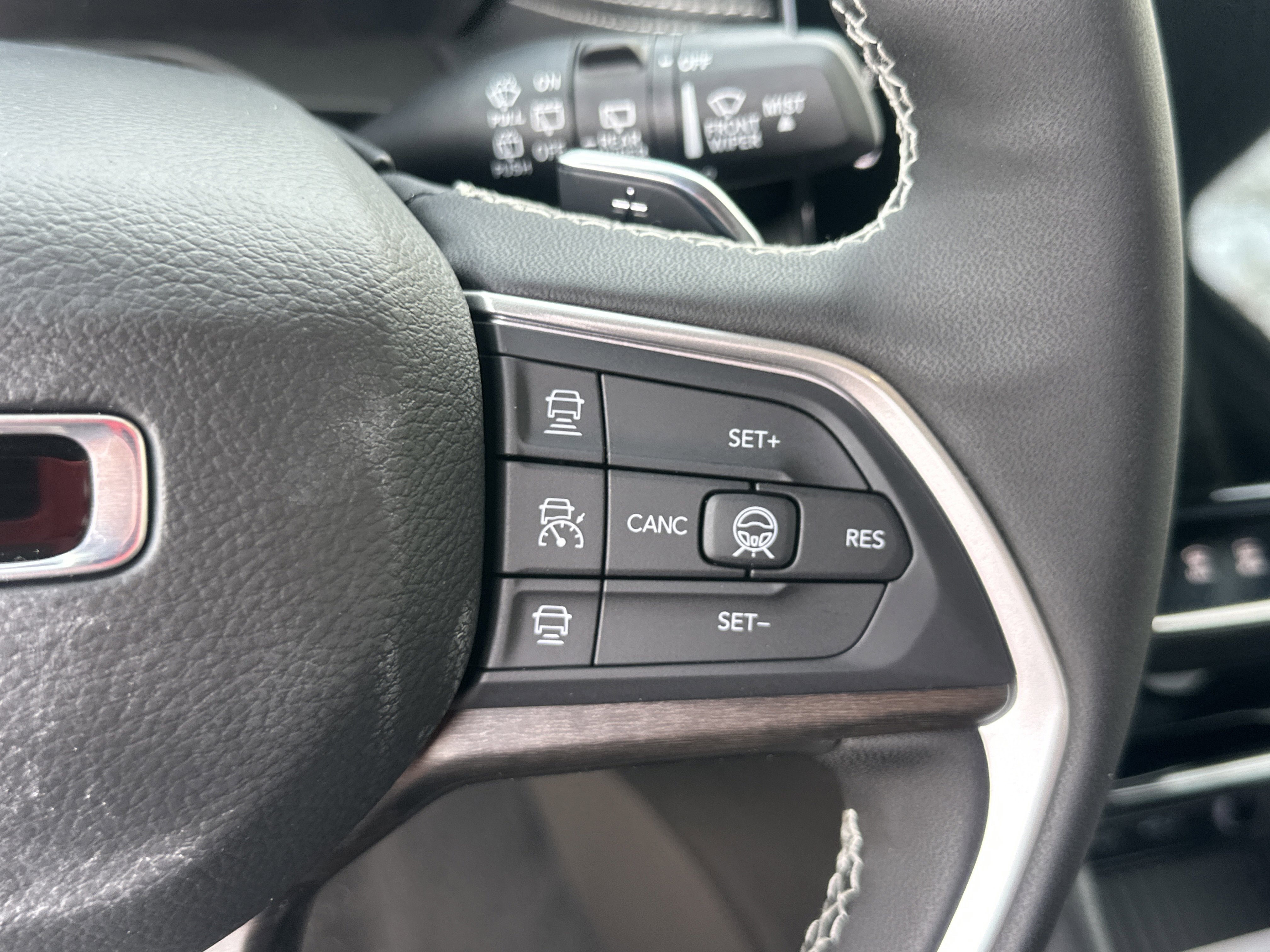 New 2026 Jeep Grand Cherokee L Limited image 8