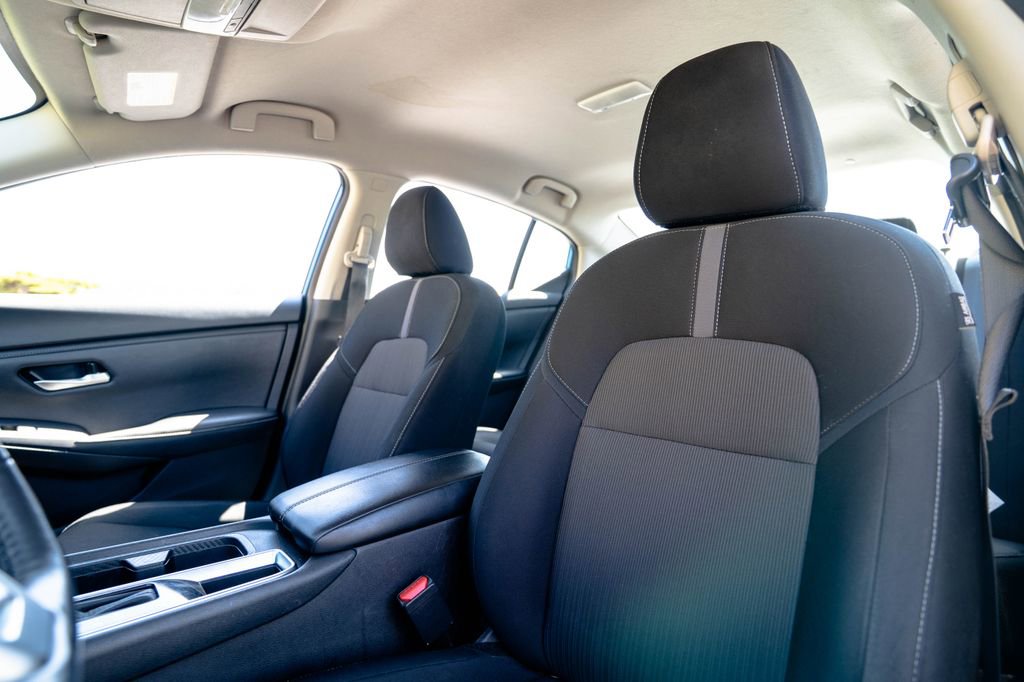 Used 2024 Nissan Sentra SV w/ All-Weather Package FWD image 6