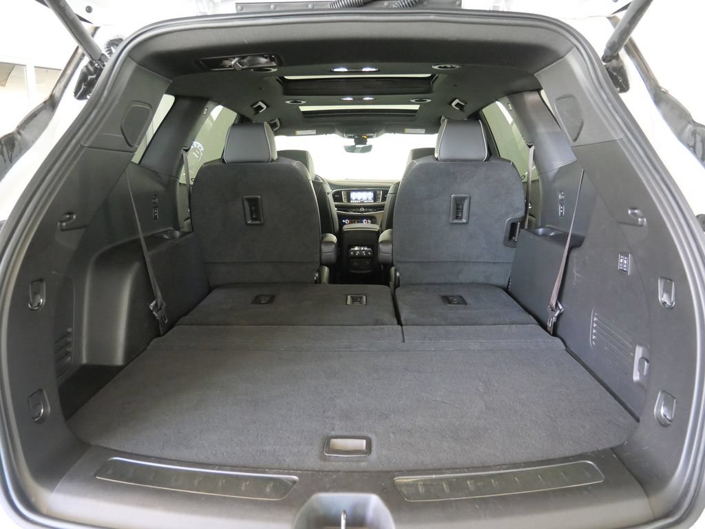 Used 2024 Buick Enclave Avenir w/ Avenir Technology Package AWD/4WD image 27