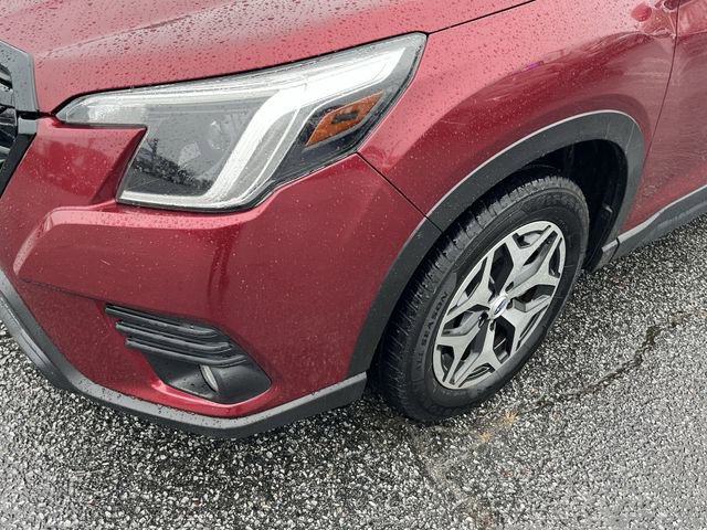 Certified 2022 Subaru Forester Premium image 18