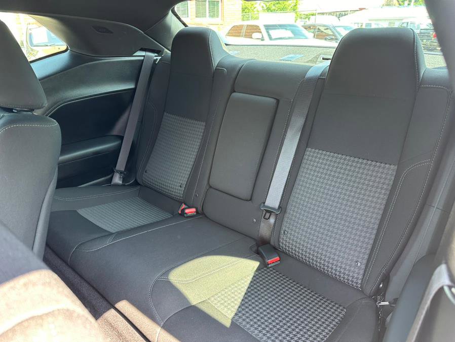 Used 2020 Dodge Challenger SXT w/ Blacktop Package image 14