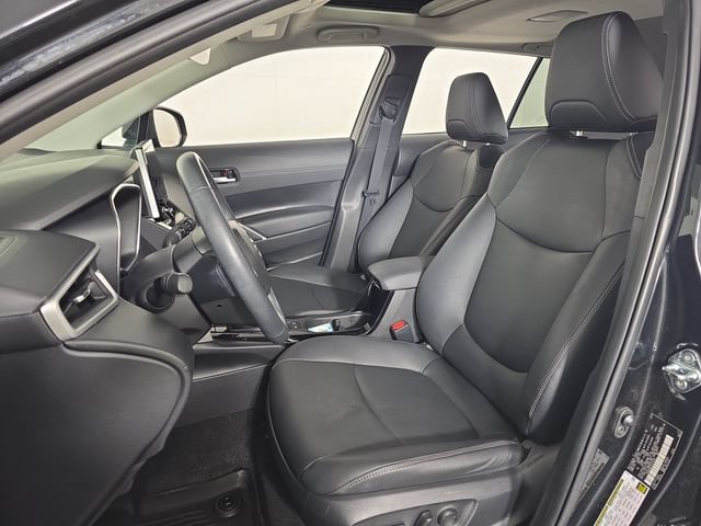 Used 2024 Toyota Corolla Cross XLE w/ Convenience Package AWD/4WD image 22