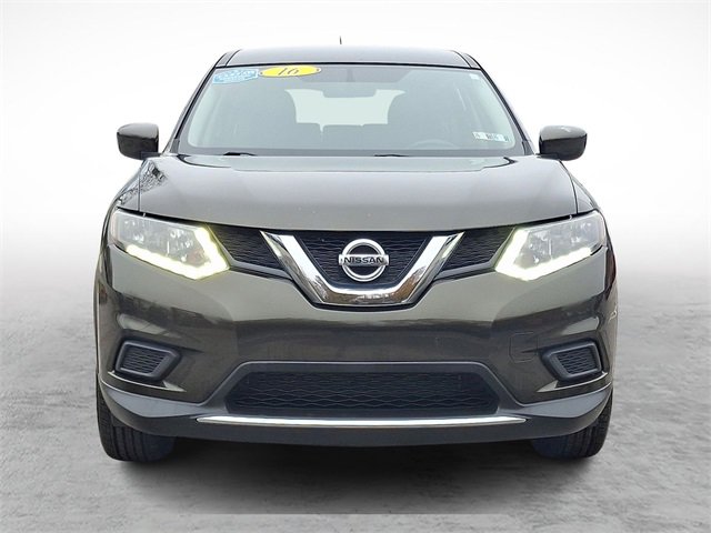 Used 2016 Nissan Rogue S image 2