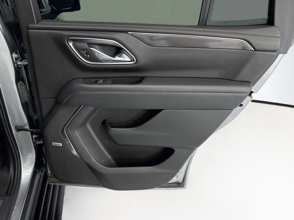 Used 2024 GMC Yukon AT4 w/ Technology Package AWD/4WD image 27