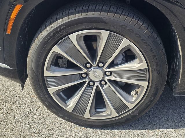 Used 2026 Cadillac Vistiq Luxury image 9