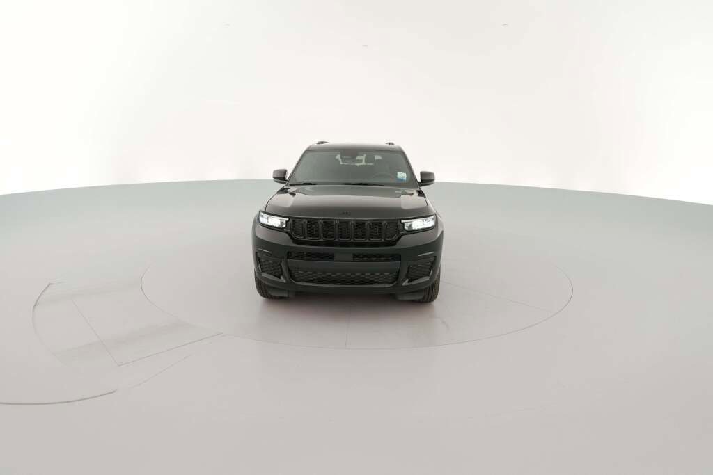 New 2025 Jeep Grand Cherokee L Laredo image 2