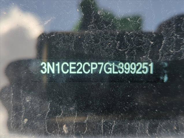 Used 2016 Nissan Versa Note SV FWD image 2