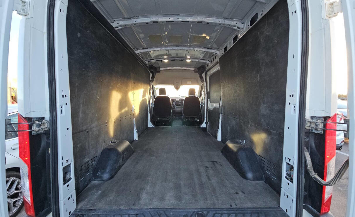 Used 2023 Ford Transit 250 Medium Roof AWD w/ Load Area Protection Package image 10