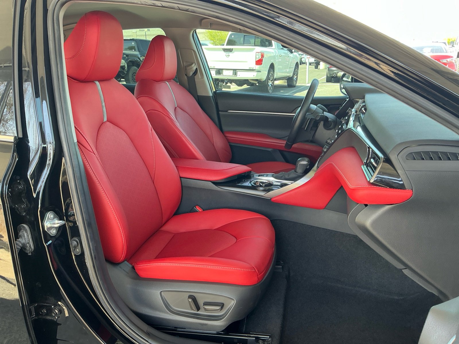 Used 2020 Toyota Camry XSE w/ Carpet Mat Package FWD image 19