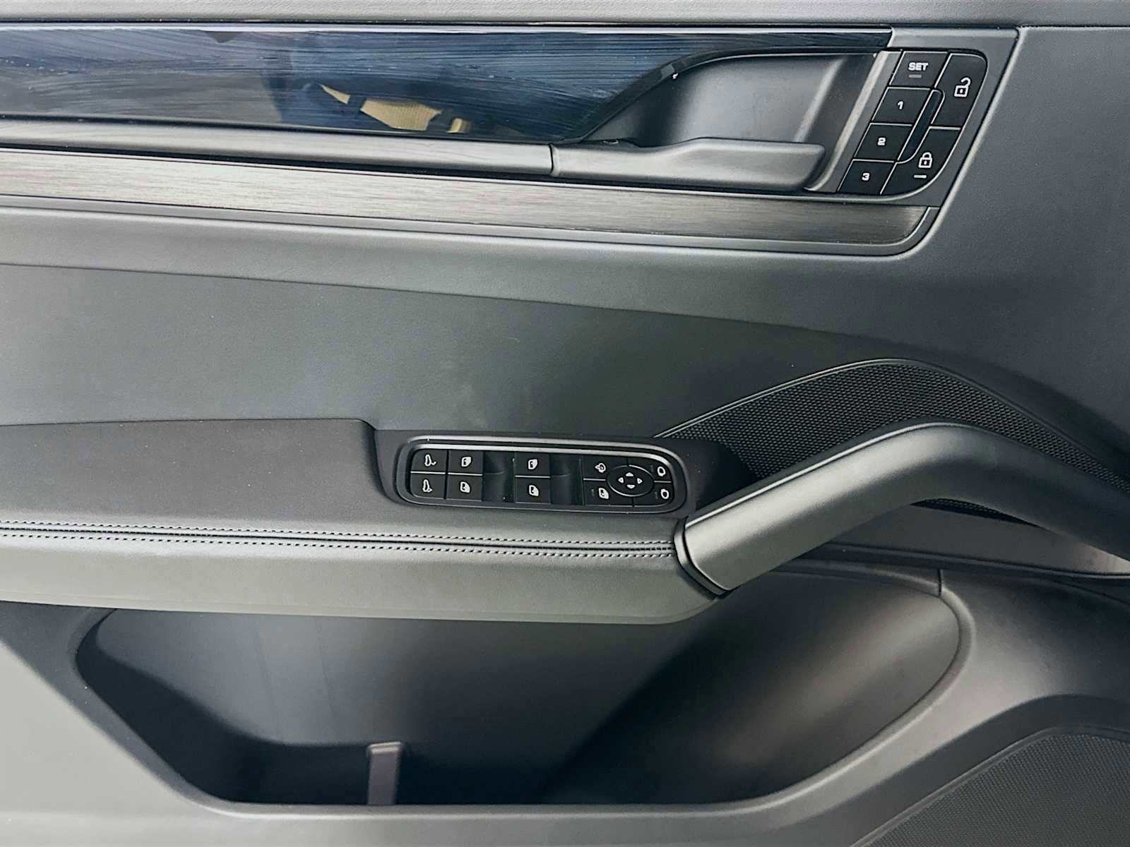 New 2026 Porsche Cayenne GTS AWD/4WD image 8