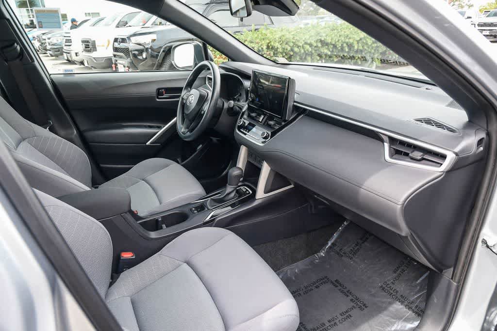 Used 2025 Toyota Corolla Cross AWD Hybrid image 15
