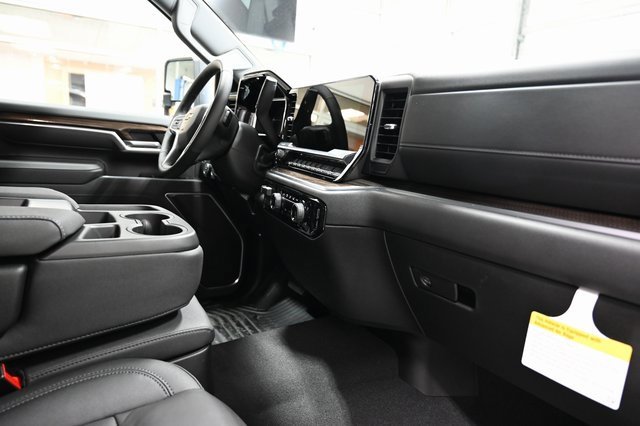 New 2026 Chevrolet Silverado 2500 LT w/ Z71 Chrome Sport Edition image 14