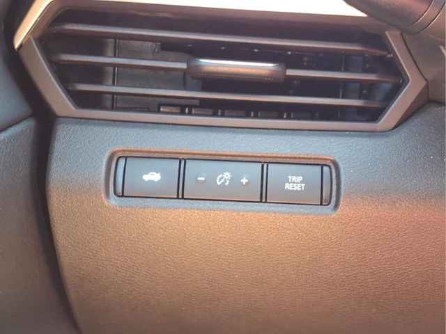 Used 2023 Nissan Altima 2.5 SR FWD image 15