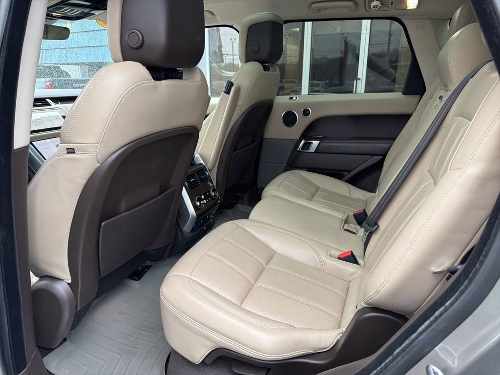 Used 2018 Land Rover Range Rover Sport HSE image 13