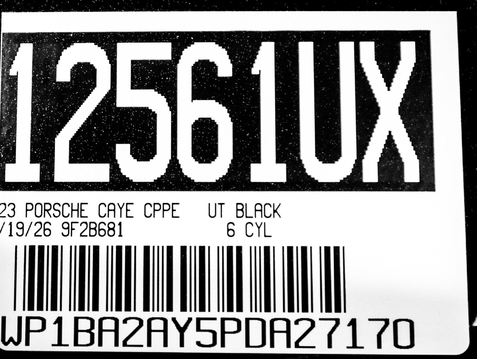 Certified 2023 Porsche Cayenne Platinum Edition image 30