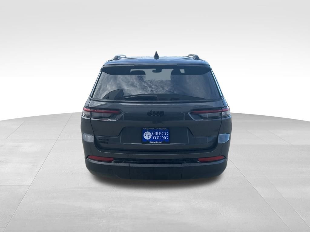 Used 2024 Jeep Grand Cherokee L Laredo image 7