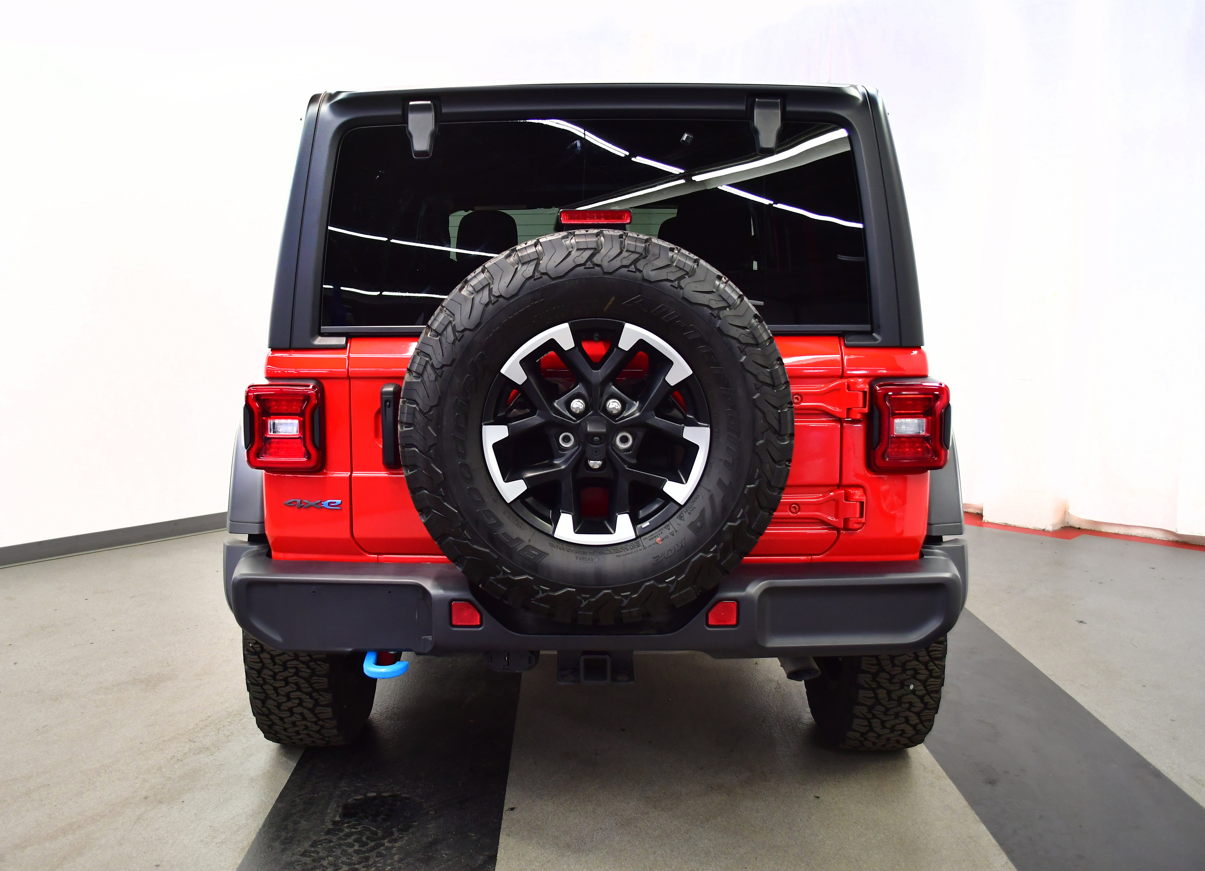 Used 2025 Jeep Wrangler Unlimited Rubicon 4xe image 6