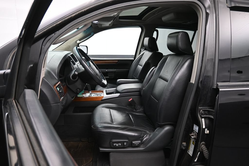 Used 2010 INFINITI QX56 4WD w/ Technology Pkg image 21