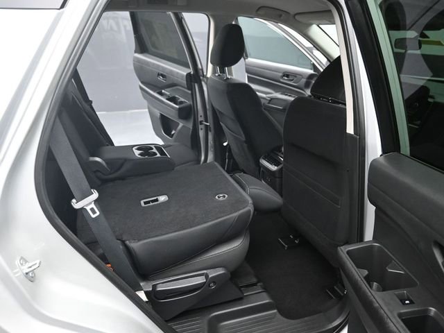 Used 2023 Nissan Pathfinder SV image 30