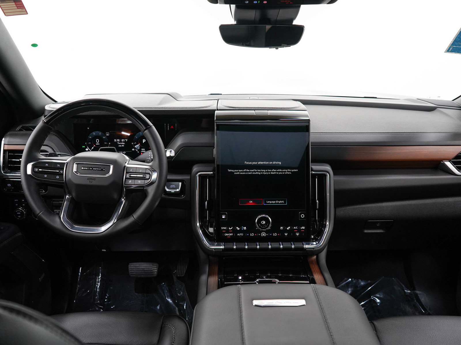 Used 2026 GMC Yukon Denali w/ Denali Reserve Package AWD/4WD image 19