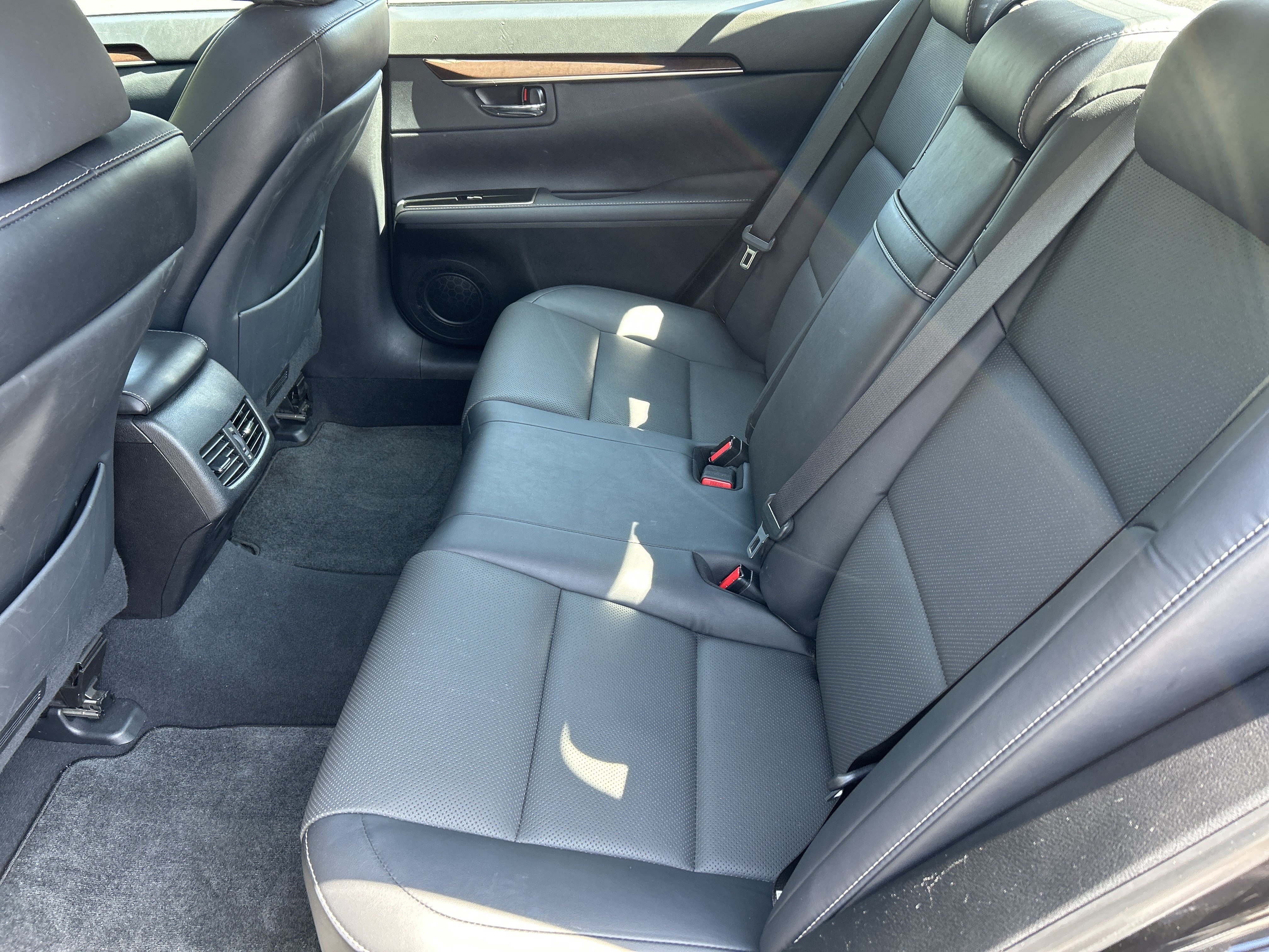 Used 2018 Lexus ES 350 w/ Navigation System Package FWD image 32