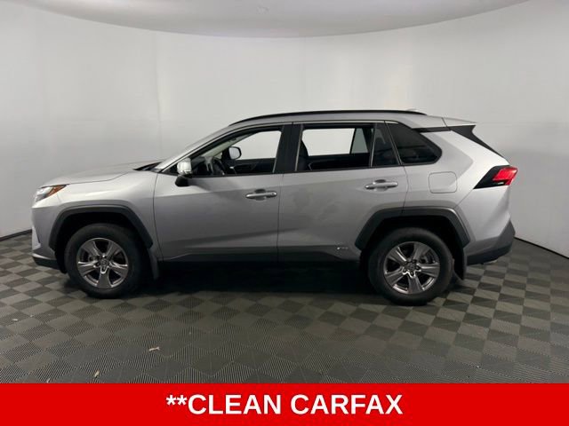 Used 2025 Toyota RAV4 LE AWD/4WD image 5