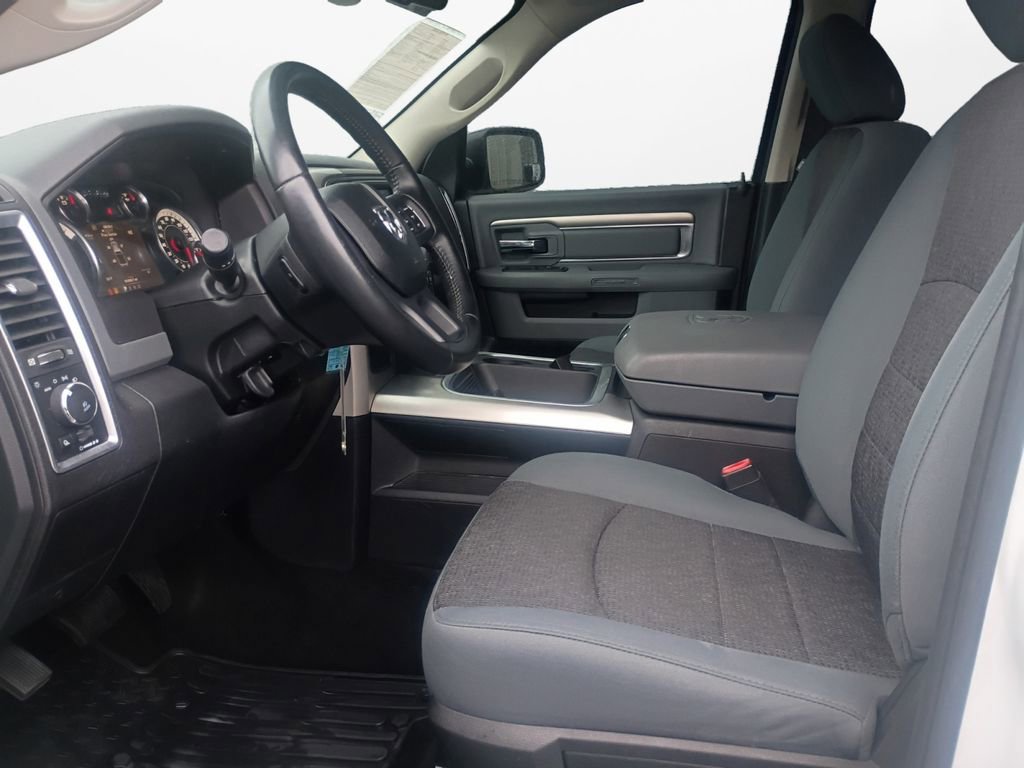 Used 2018 RAM 1500 SLT RWD image 19