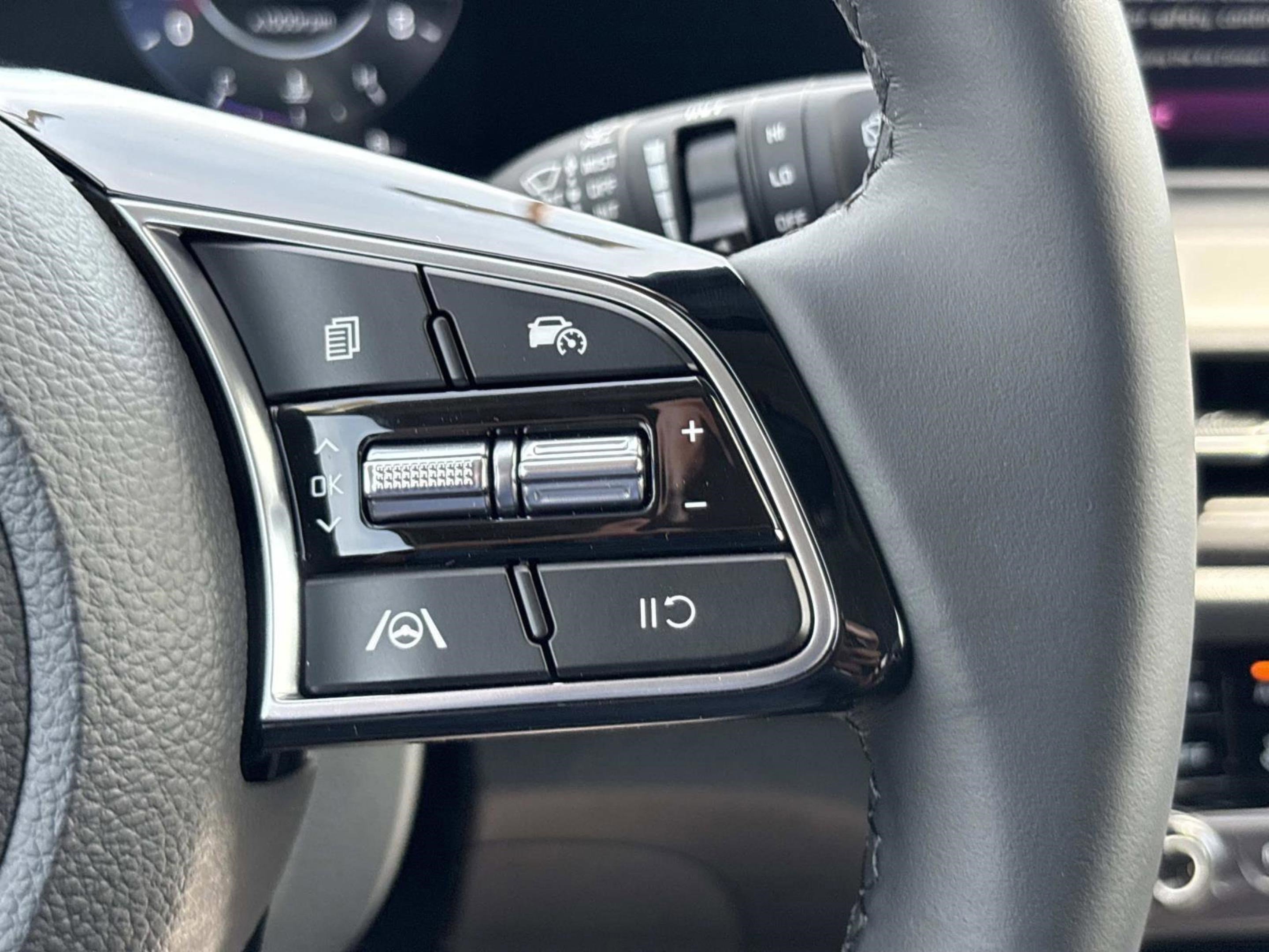 New 2026 Kia Seltos EX image 24