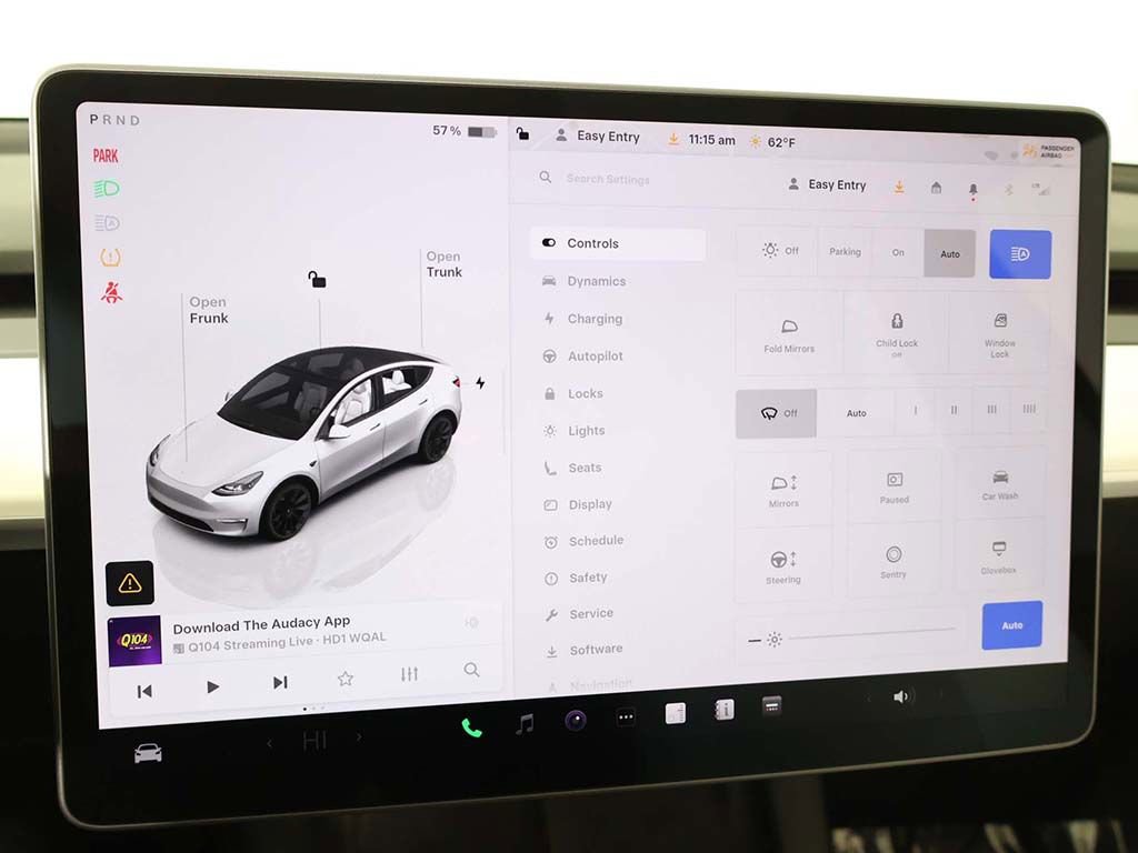 Used 2023 Tesla Model Y Long Range image 41