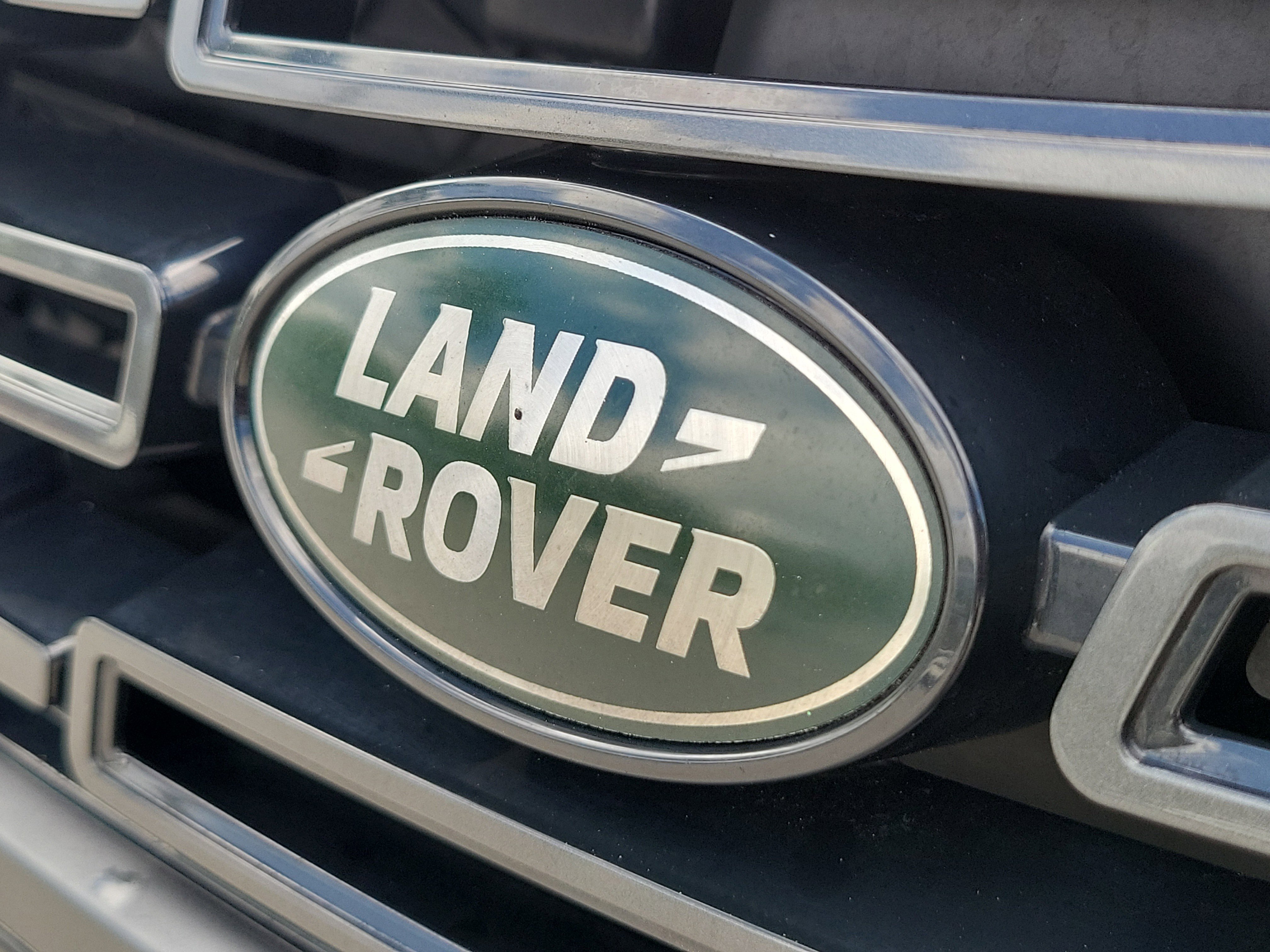 Used 2024 Land Rover Range Rover Velar Dynamic HSE image 8