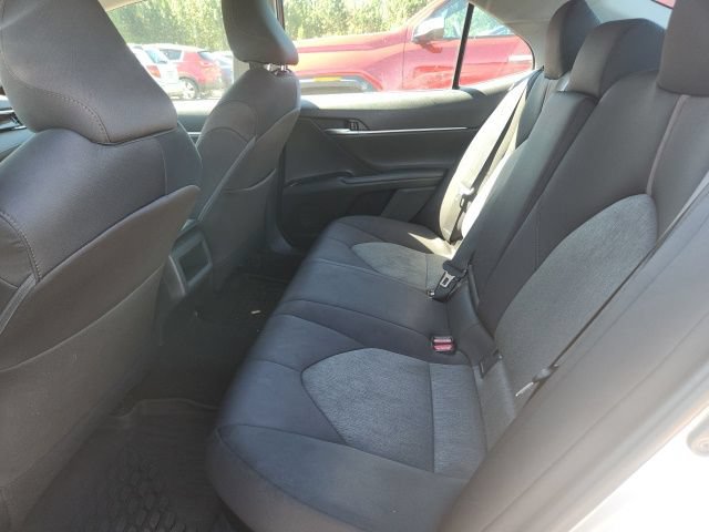 Used 2018 Toyota Camry LE FWD image 7