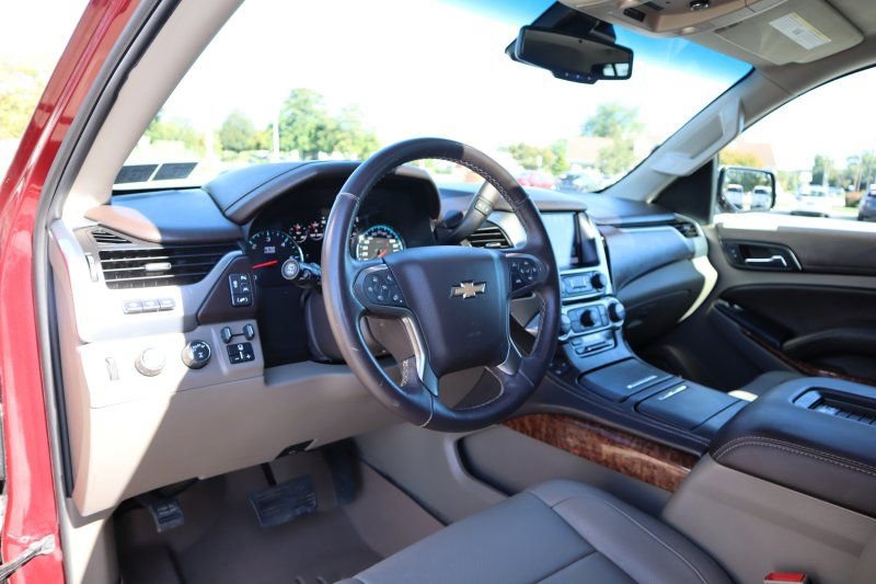 Used 2018 Chevrolet Suburban Premier image 10