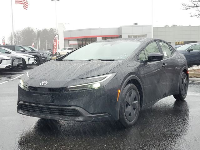 New 2026 Toyota Prius LE image 2