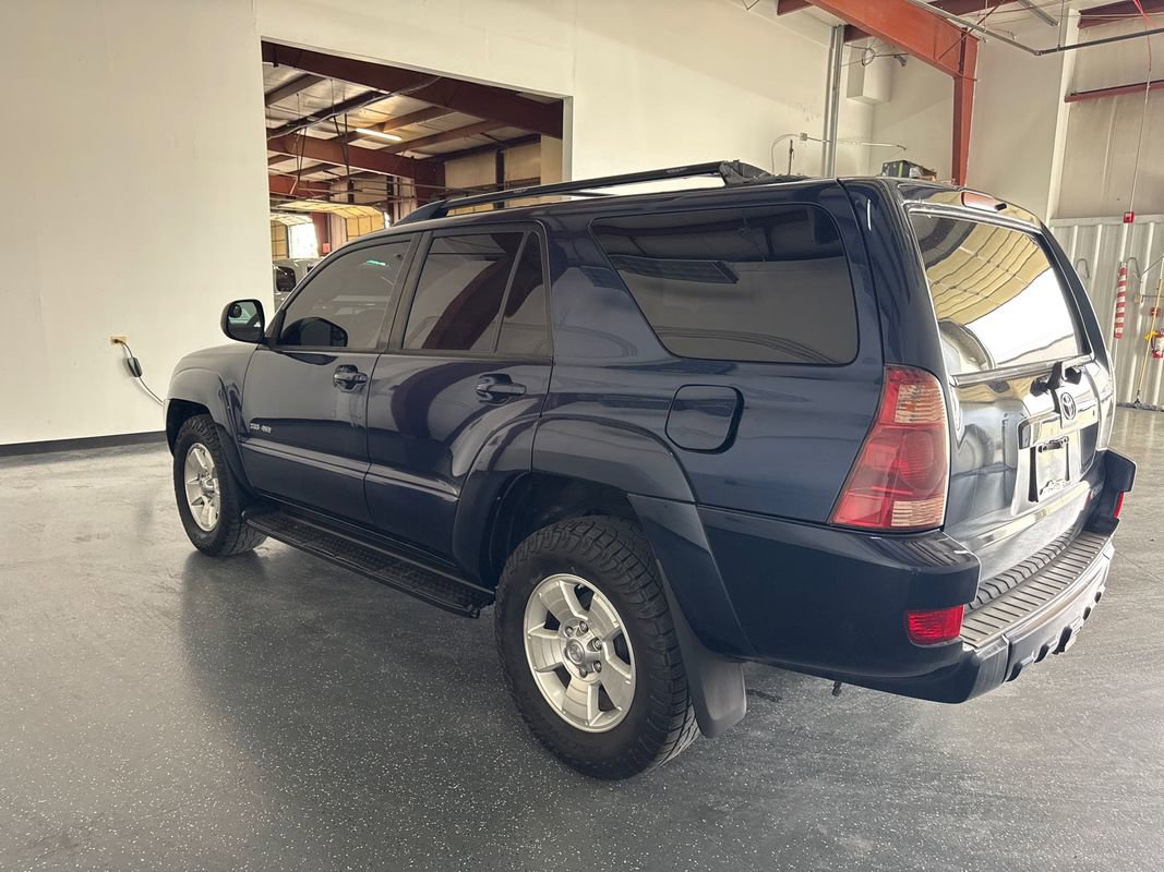 Used 2005 Toyota 4Runner SR5 w/ Preferred Accessory Pkg AWD/4WD image 6