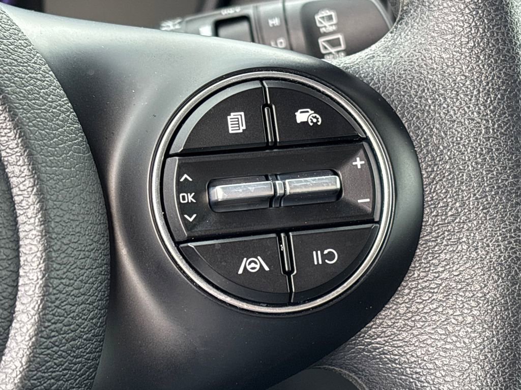 Used 2023 Kia Soul LX image 26