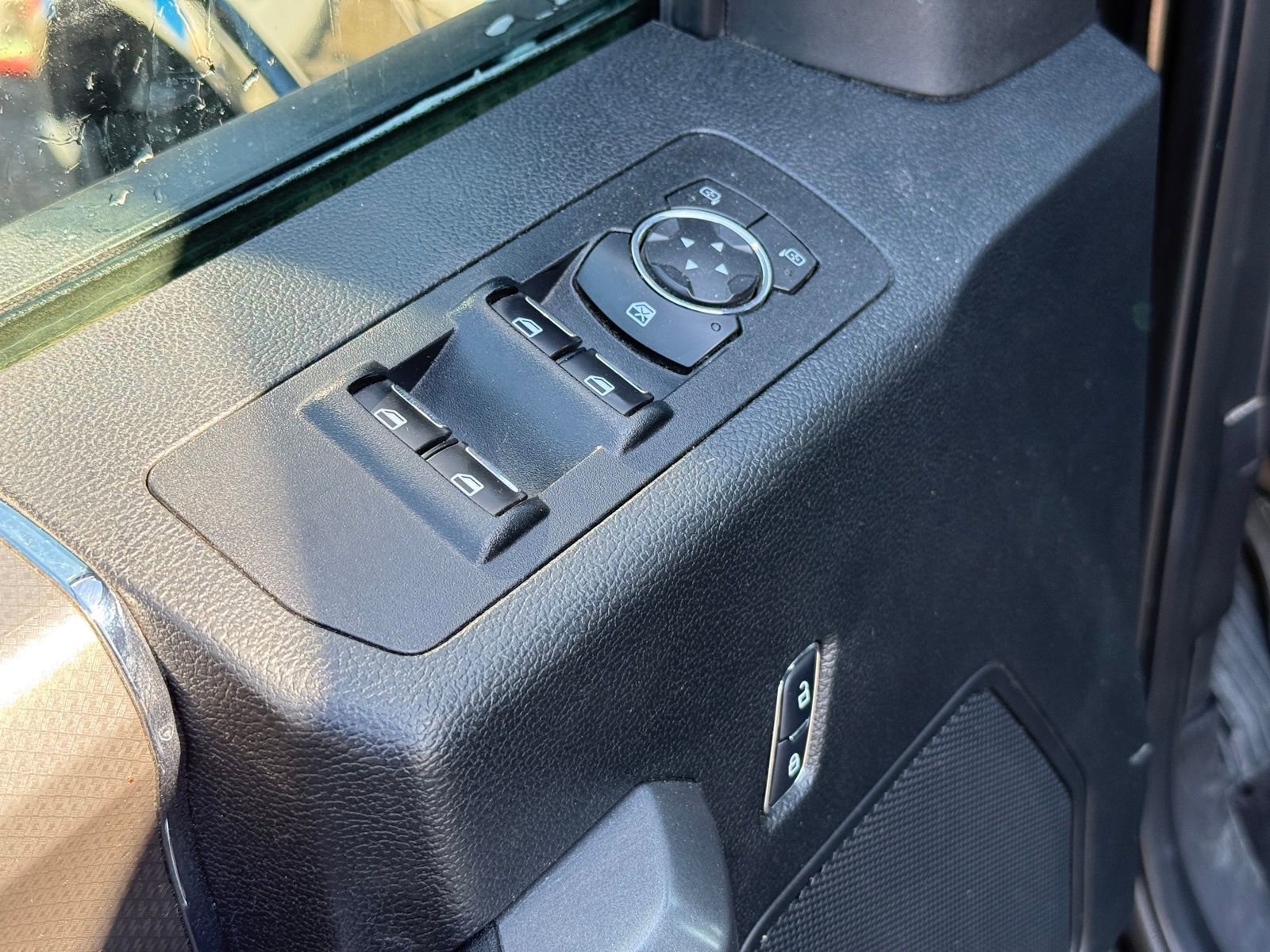 Used 2017 Ford F150 XLT w/ Equipment Group 302A Luxury image 13