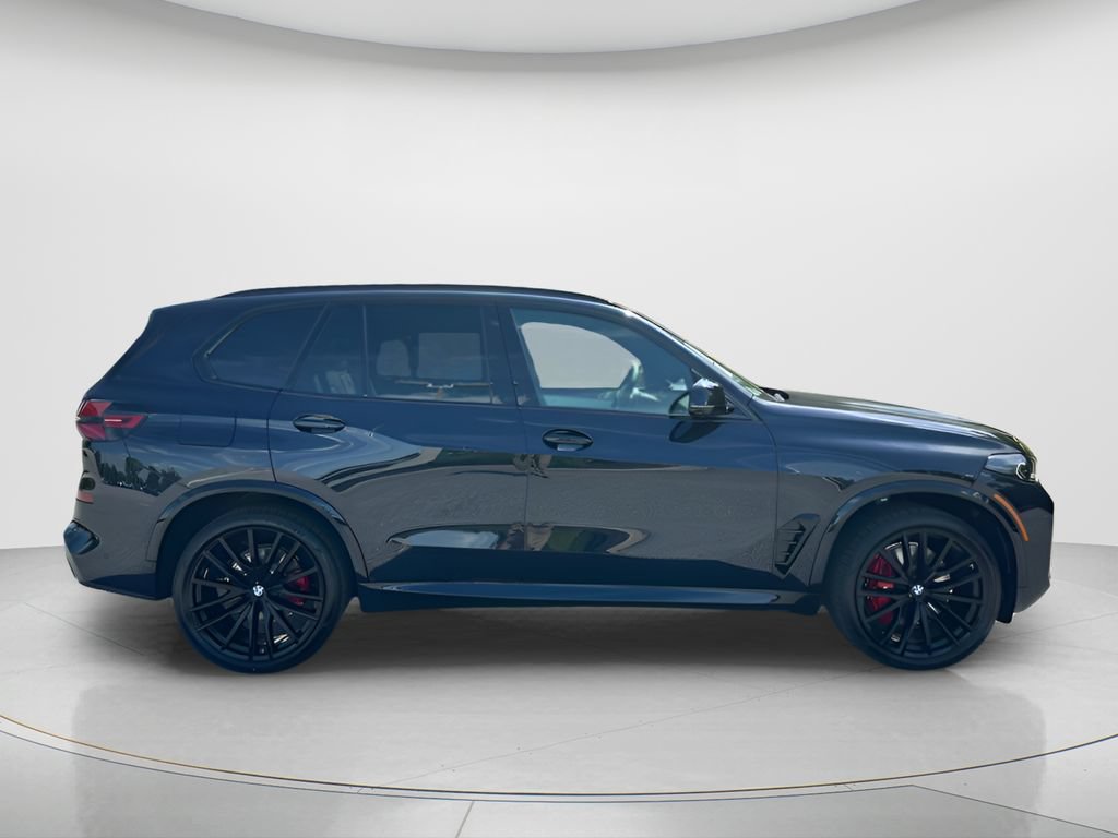 New 2026 BMW X5 xDrive40i w/ M Sport Package AWD/4WD image 4