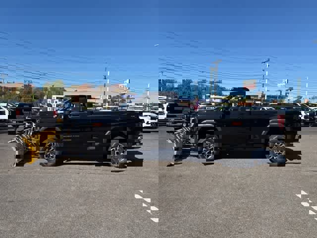 New 2025 GMC Sierra 3500 SLE w/ SLE Convenience Package image 4