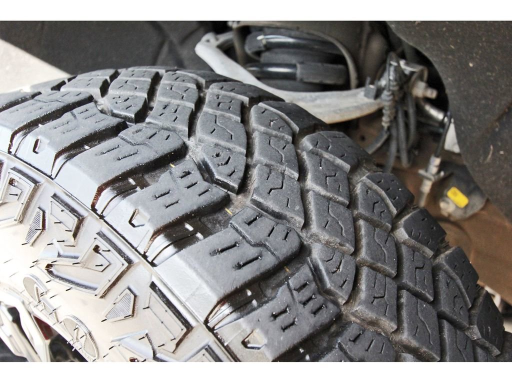 Used 2024 Chevrolet Silverado 1500 ZR2 w/ Technology Package image 29