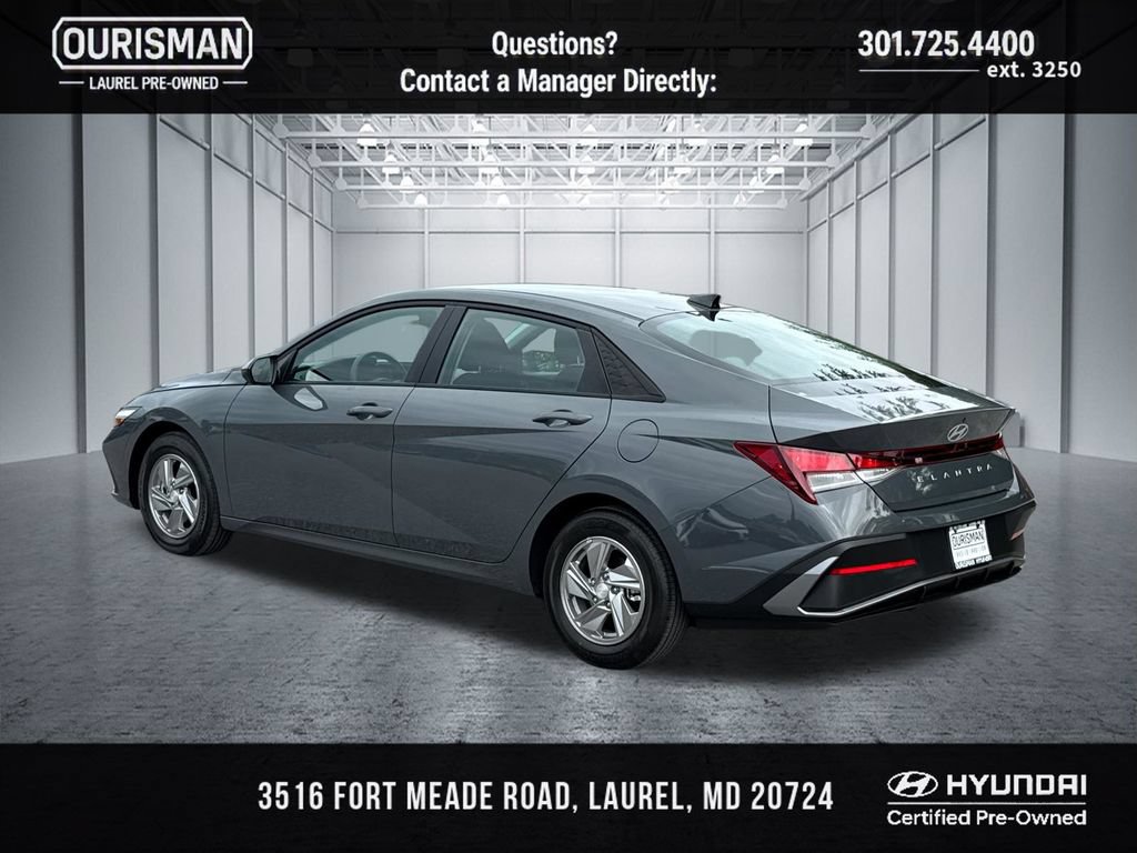 Certified 2026 Hyundai Elantra SE w/ Cargo Package FWD image 3