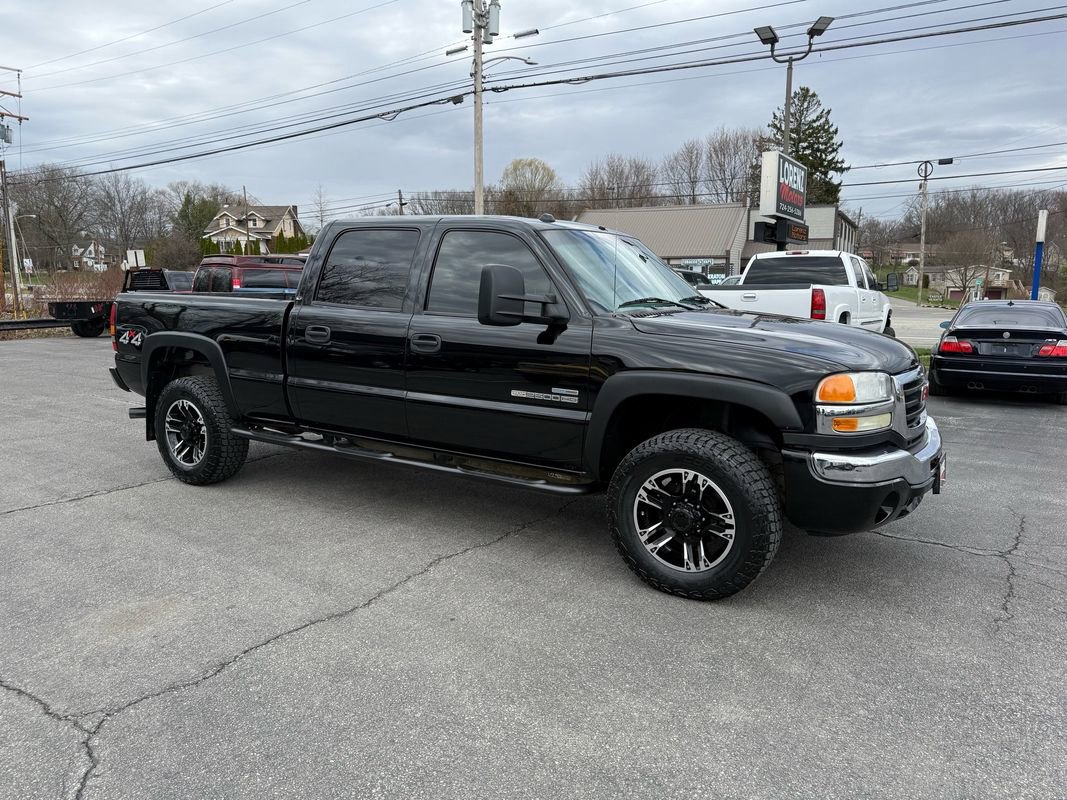 Used 2006 GMC Sierra 2500 SLT w/ Heavy-Duty Power Package image 7