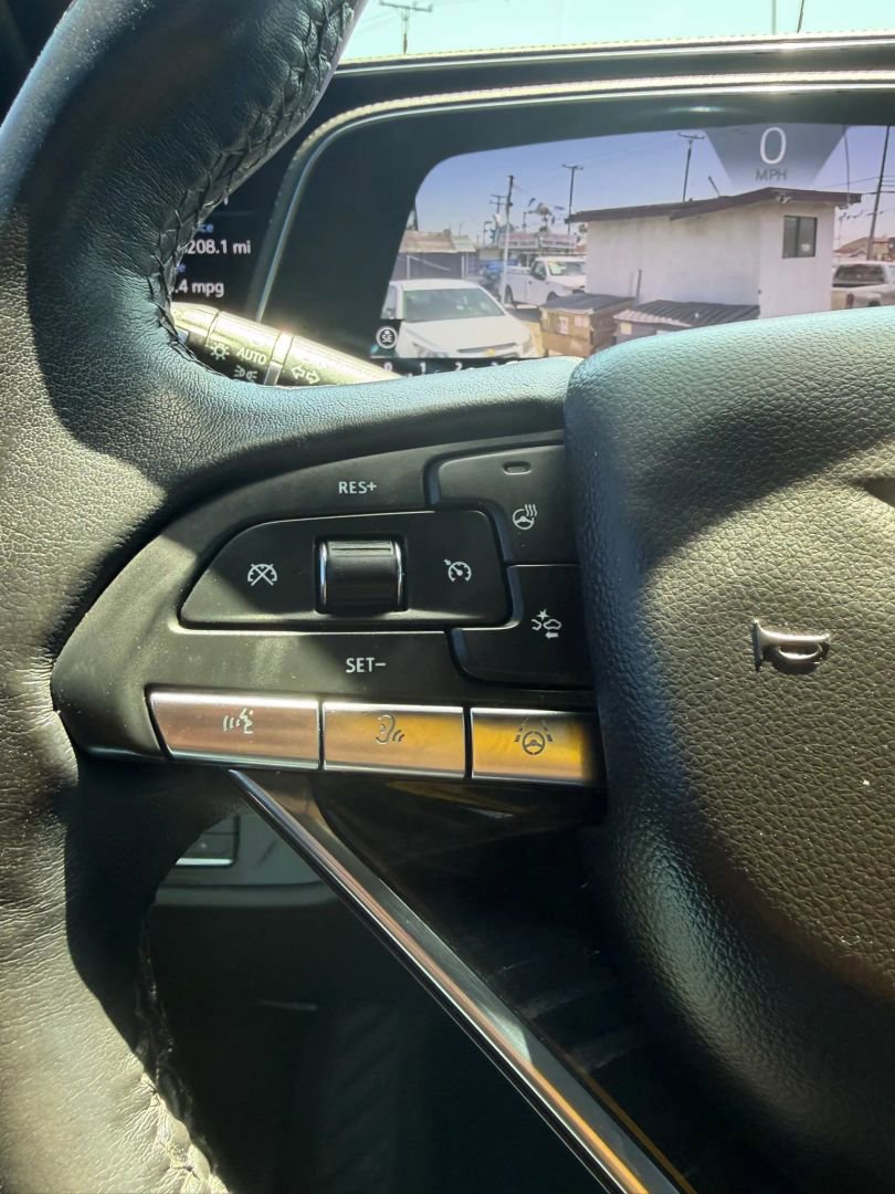 Used 2022 Cadillac Escalade Sport RWD image 27