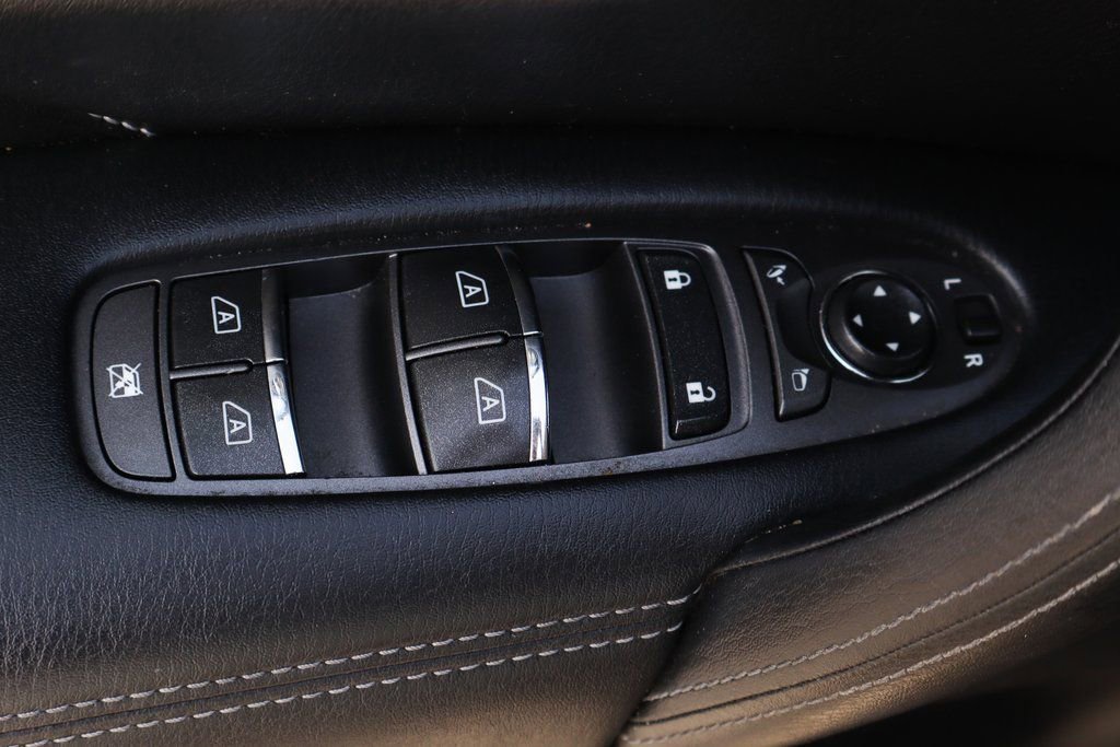 Used 2019 INFINITI QX80 Luxe image 17