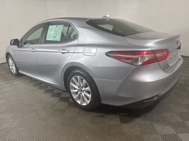 Used 2019 Toyota Camry LE image 6