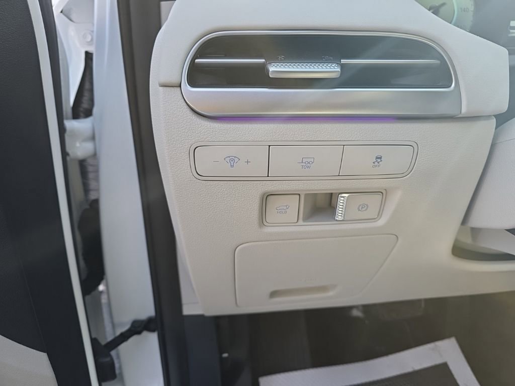 Used 2025 Hyundai Palisade Limited image 14