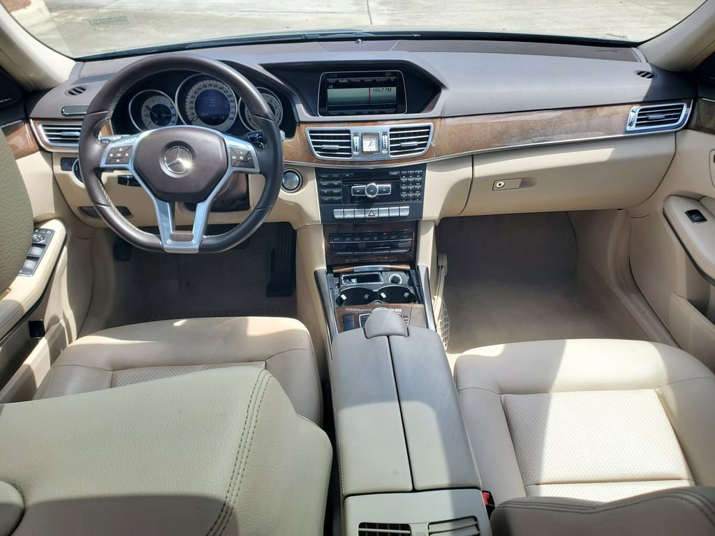 Used 2014 Mercedes-Benz E 350 4MATIC Sedan image 10